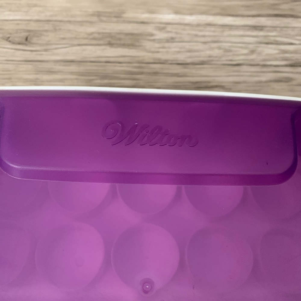 Wilton Food Color Container - Picture 3 of 3
